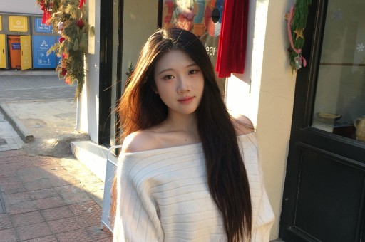 李柯以回应整容嘴比颜值还硬自证名场面笑疯全网